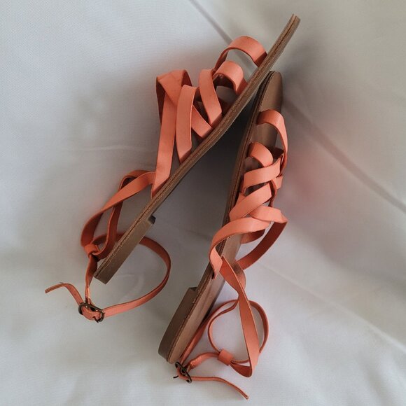 Forever 21 Gladiator Strappy Flat Sandals SZ 6.5 - Picture 2 of 10